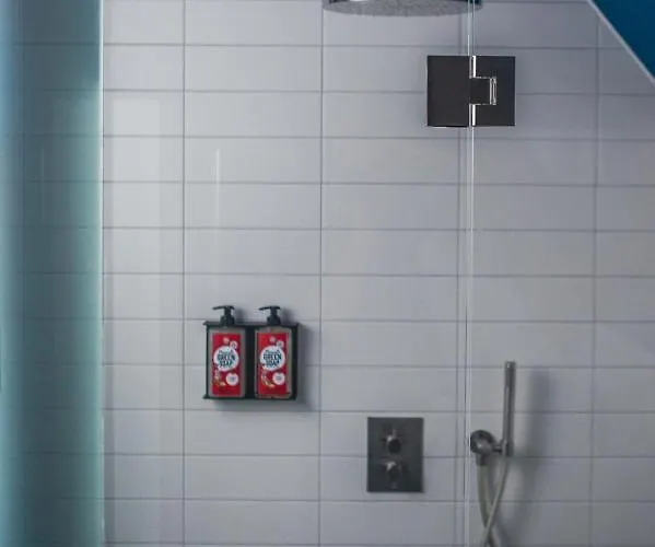 מלון Cafe Koophandel