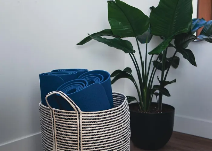 מלון Cafe Koophandel *