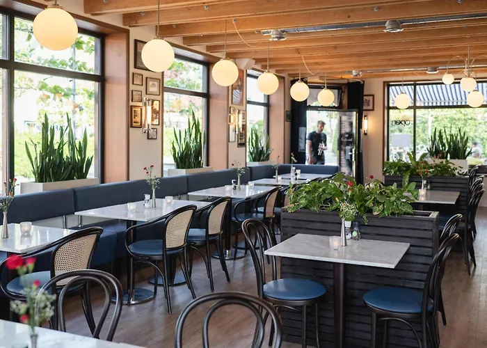 Cafe Koophandel * אאודורפ